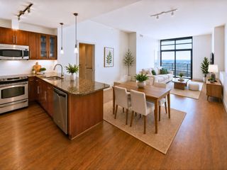 1400 Mckinney Street 1611, Houston, TX 77002