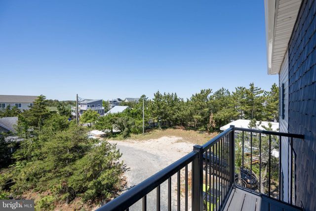 402 S BAY FRONT RD, Milton, DE 19968