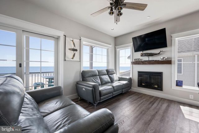 402 S BAY FRONT RD, Milton, DE 19968