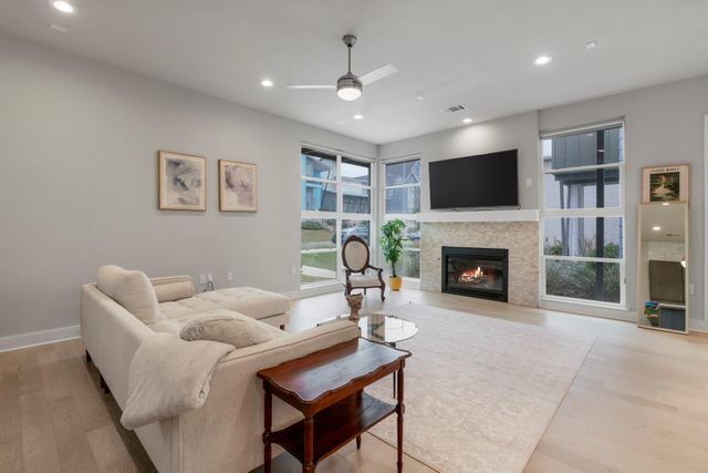 6008 Florencia LN, Austin, TX 78724