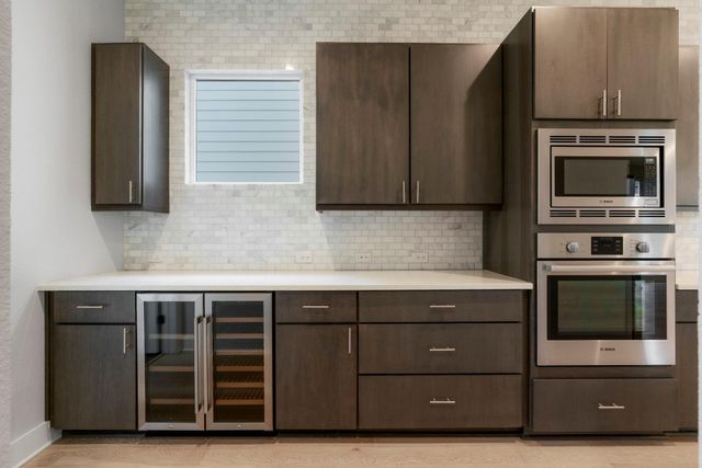 6008 Florencia LN, Austin, TX 78724