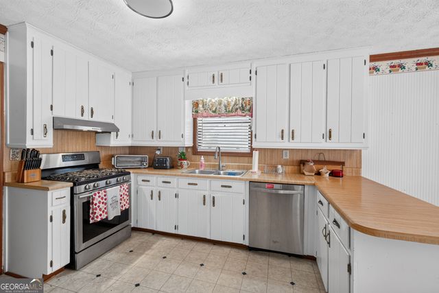 2077 Indian Trail Lilburn Road, Norcross, GA 30071