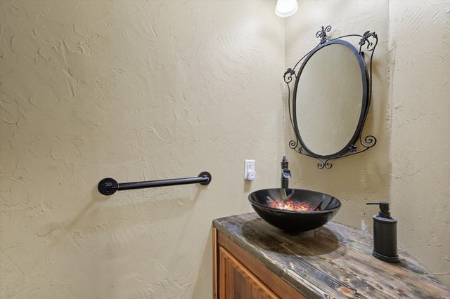 3609 Wayne Court, Bedford, TX 76021