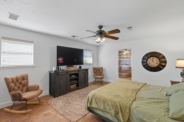 3609 Wayne Court, Bedford, TX 76021