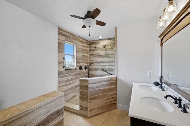 3609 Wayne Court, Bedford, TX 76021