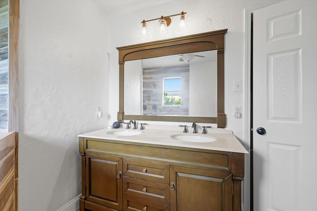 3609 Wayne Court, Bedford, TX 76021