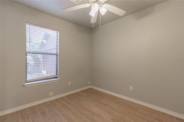 2922 Stonepoint Drive, Edmond, OK 73034