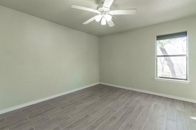 2922 Stonepoint Drive, Edmond, OK 73034