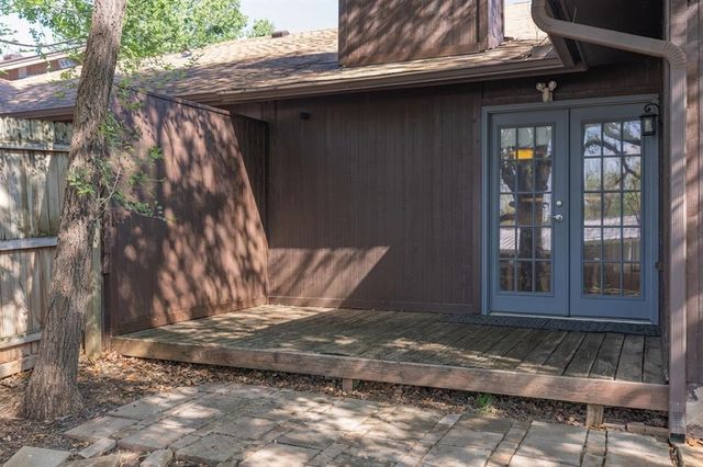 2922 Stonepoint Drive, Edmond, OK 73034