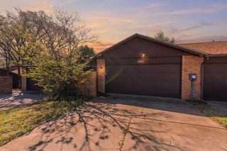 2922 Stonepoint Drive, Edmond, OK 73034