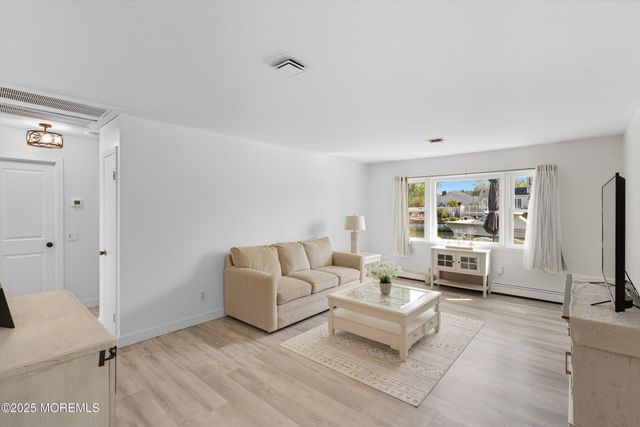 173 Cliff Road, Brick, NJ 08724