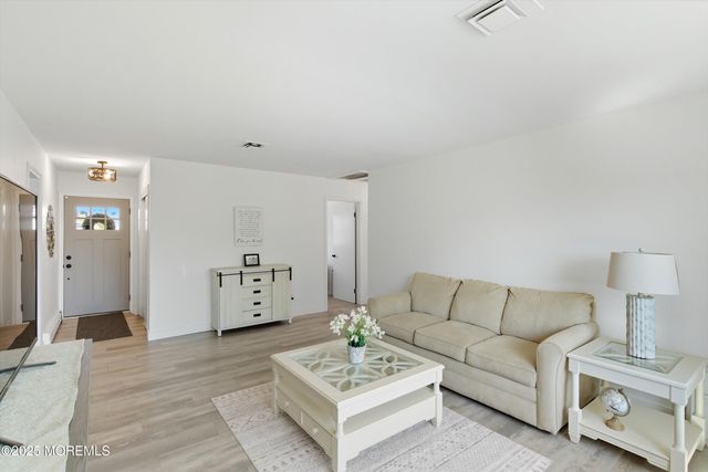 173 Cliff Road, Brick, NJ 08724