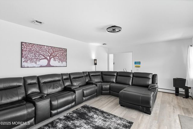 173 Cliff Road, Brick, NJ 08724