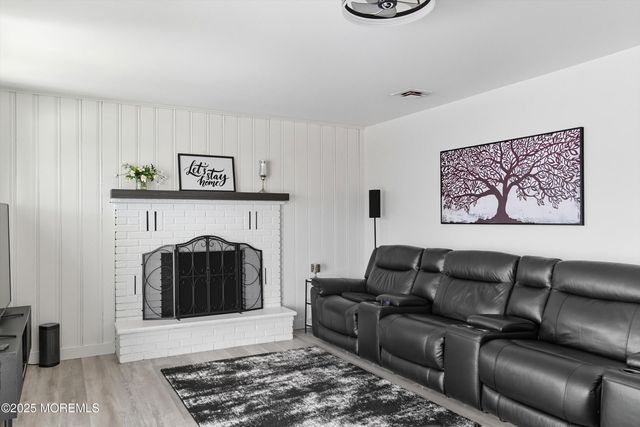 173 Cliff Road, Brick, NJ 08724