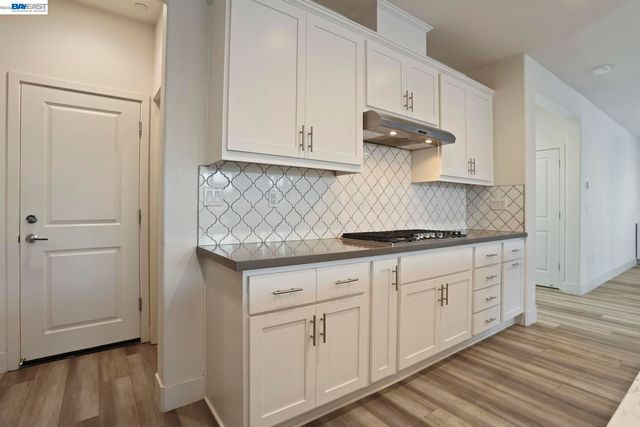 3195 Paxton St, Lathrop, CA 95330