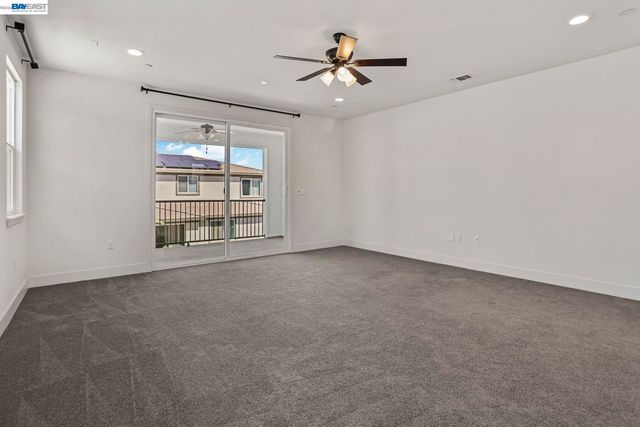 3195 Paxton St, Lathrop, CA 95330
