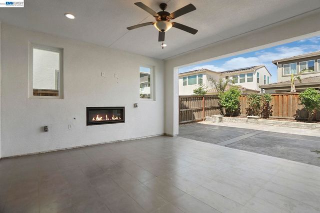 3195 Paxton St, Lathrop, CA 95330