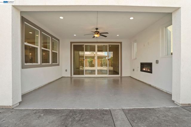 3195 Paxton St, Lathrop, CA 95330