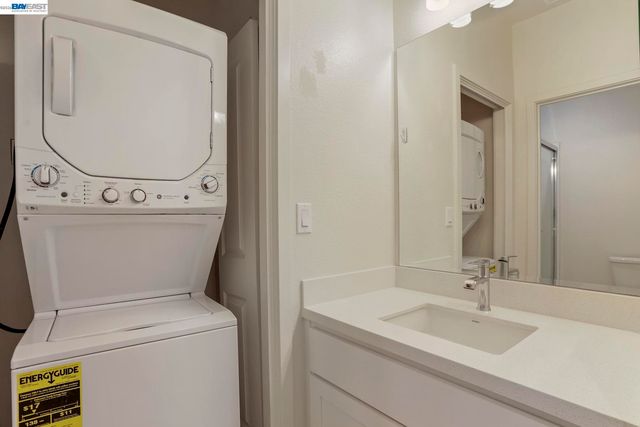 3195 Paxton St, Lathrop, CA 95330