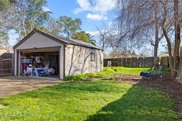 3517 38th Street, Sacramento, CA 95817