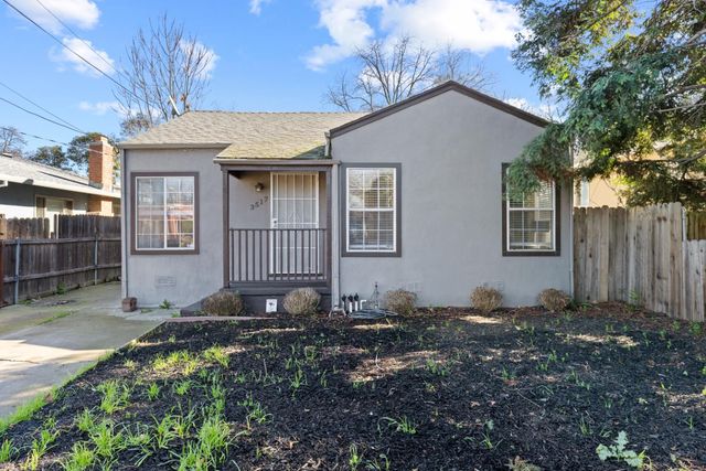 3517 38th Street, Sacramento, CA 95817