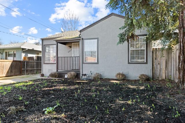 3517 38th Street, Sacramento, CA 95817