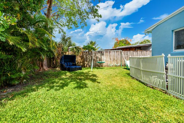 3305 SW 15th Street, Fort Lauderdale, FL 33312