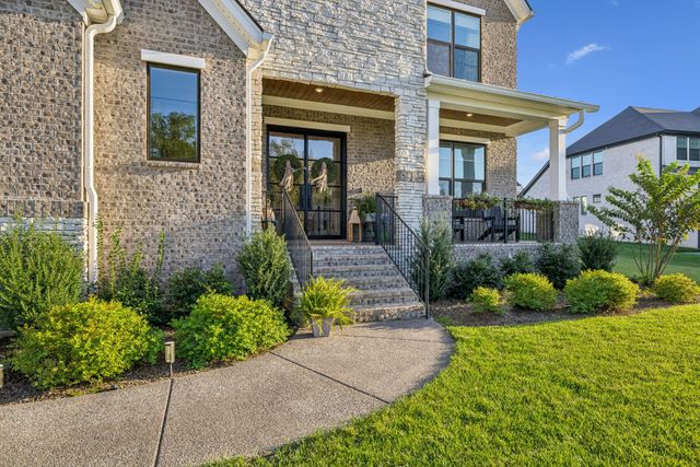 4684 Majestic Meadows Dr, Arrington, TN 37014