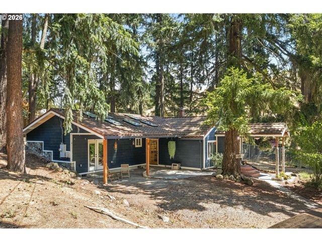 9345 Ne BROADWAY, Portland, OR 97220