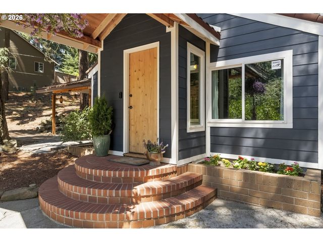9345 Ne BROADWAY, Portland, OR 97220