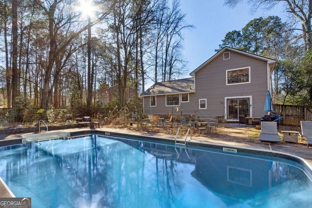 204 Groveland Drive, Peachtree City, GA 30269