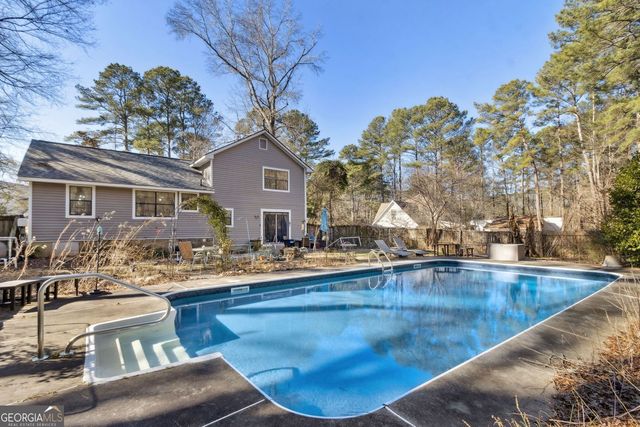 204 Groveland Drive, Peachtree City, GA 30269