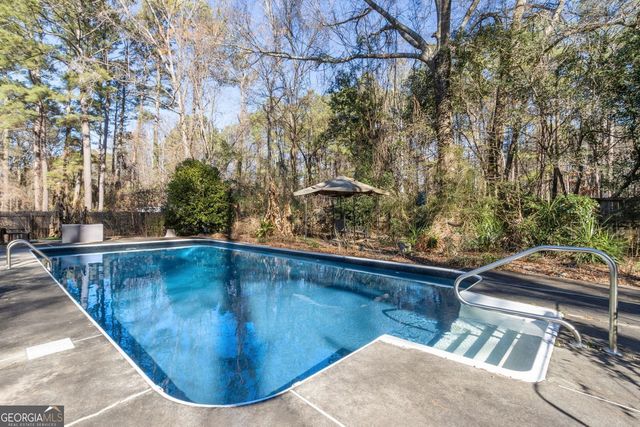 204 Groveland Drive, Peachtree City, GA 30269