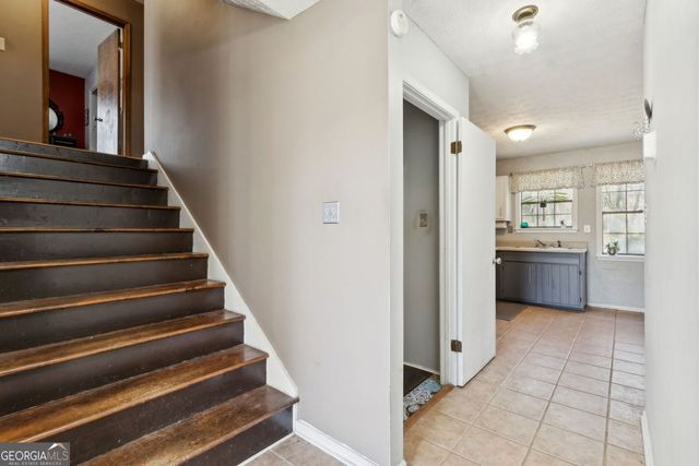 204 Groveland Drive, Peachtree City, GA 30269