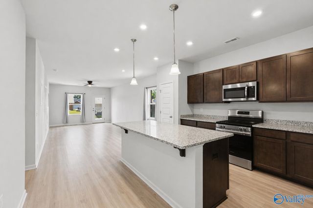 27150 Rabbit Run, Athens, AL 35613