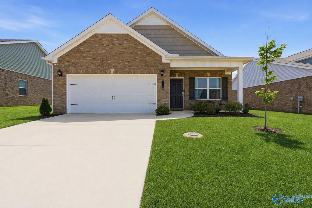 27150 Rabbit Run, Athens, AL 35613