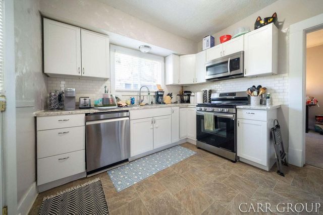 437 Rosewood Avenue Se, East Grand Rapids, MI 49506