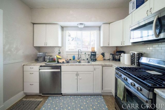 437 Rosewood Avenue Se, East Grand Rapids, MI 49506