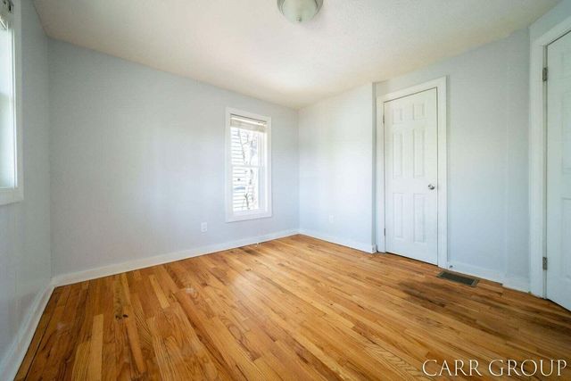 437 Rosewood Avenue Se, East Grand Rapids, MI 49506