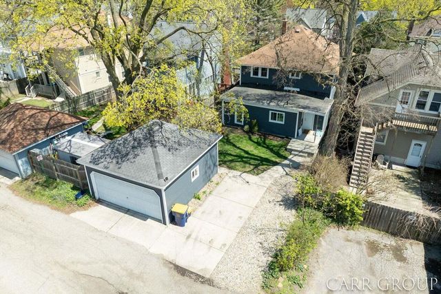 437 Rosewood Avenue Se, East Grand Rapids, MI 49506