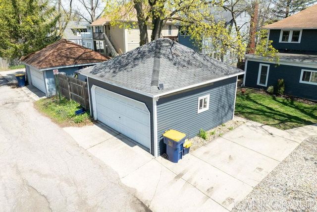 437 Rosewood Avenue Se, East Grand Rapids, MI 49506
