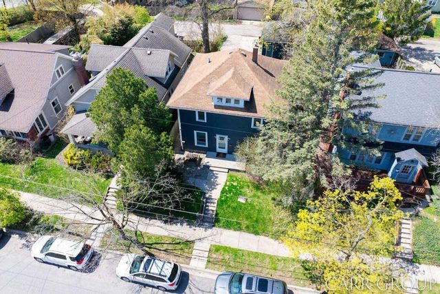 437 Rosewood Avenue Se, East Grand Rapids, MI 49506