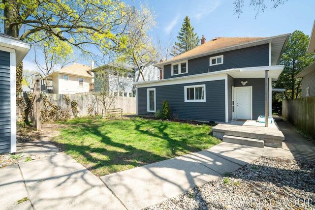 437 Rosewood Avenue Se, East Grand Rapids, MI 49506