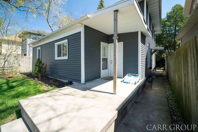 437 Rosewood Avenue Se, East Grand Rapids, MI 49506