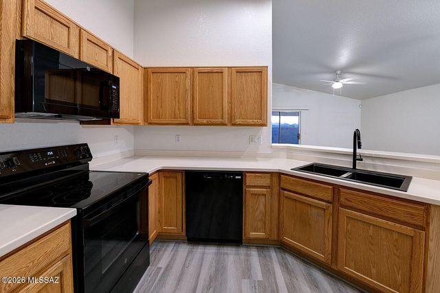 3223 W Placita Del Comienzo, Tucson, AZ 85745