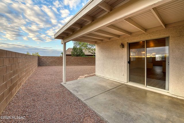 3223 W Placita Del Comienzo, Tucson, AZ 85745