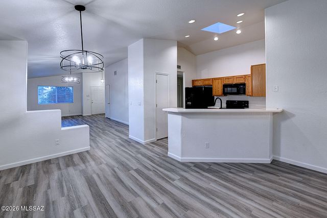 3223 W Placita Del Comienzo, Tucson, AZ 85745