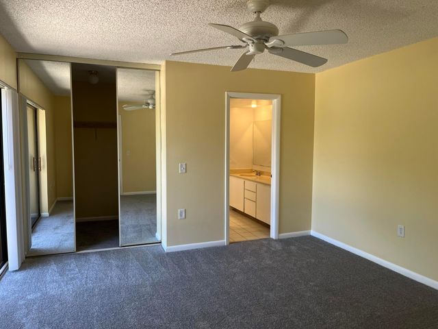 621 6th Way, West Palm Beach, FL 33407