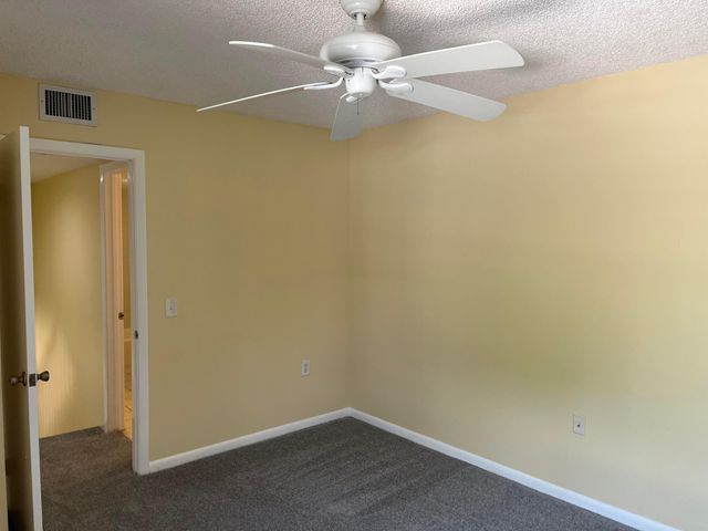 621 6th Way, West Palm Beach, FL 33407