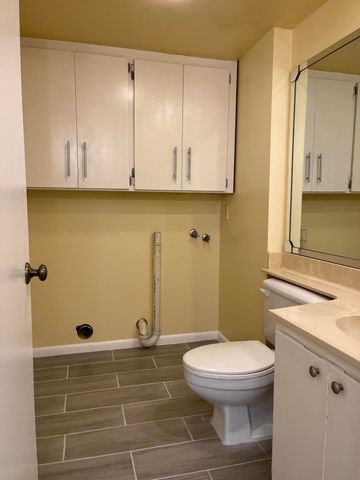 621 6th Way, West Palm Beach, FL 33407